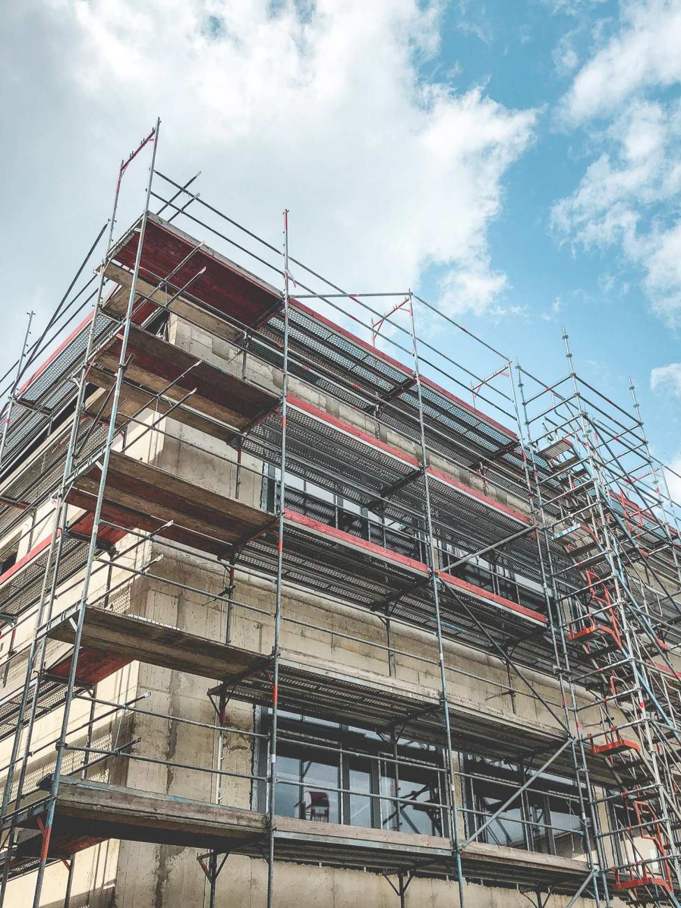 Es entsteht ein Erweiterungsneubau mit drei Geschossen Architekt Bonn Bildungsbau Solingen TBK
