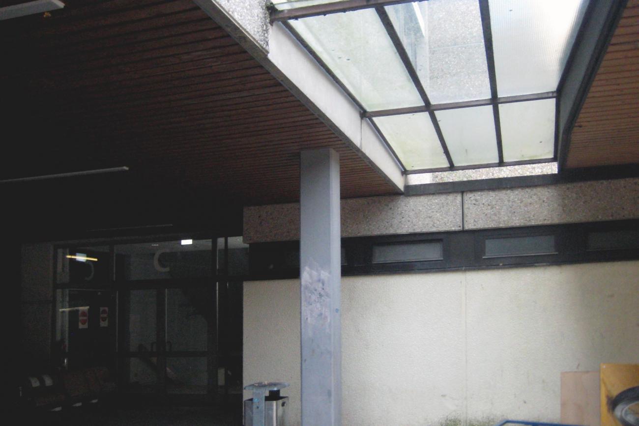 Vordach zum Schulgebäude Vordach Gymnasium Leverkusen Architekt Schulbau