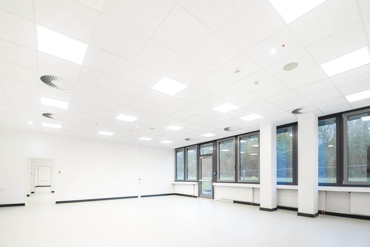 Klassenraum ohne Möblierung Architekt Bonn
