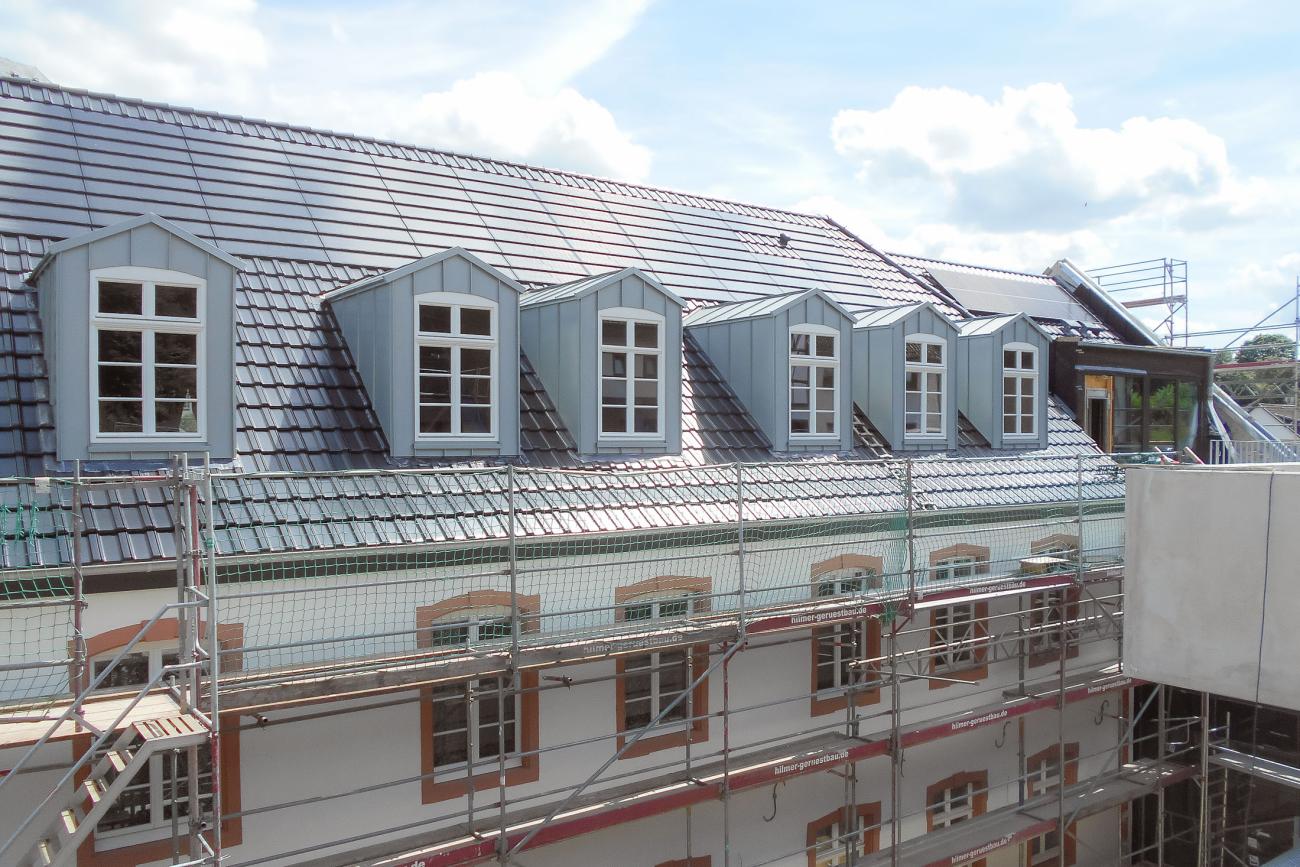 Das Dach wurde vollständig erneuert Rathaus Blankenheim Sanierung Denkmalschutz