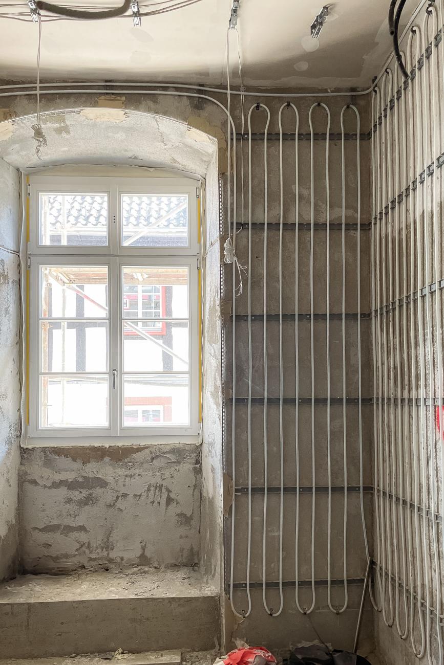 Innenliegende Wandheizung Rathaus Blankenheim Sanierung Denkmalschutz