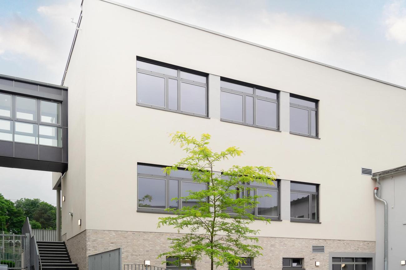 Hofansicht auf den Neubau Weyersberger Straße, Berufskolleg