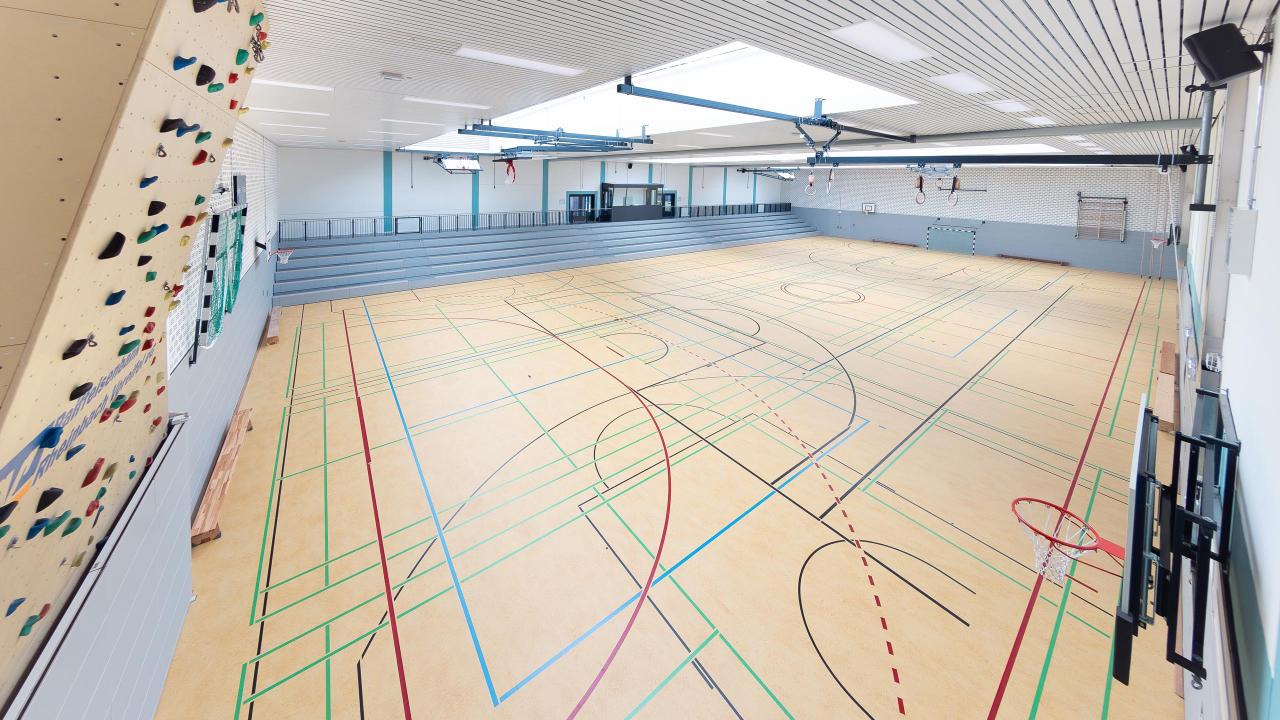 Dreifeldsporthalle Sanierung Rheinbach durch Beyss Architekten